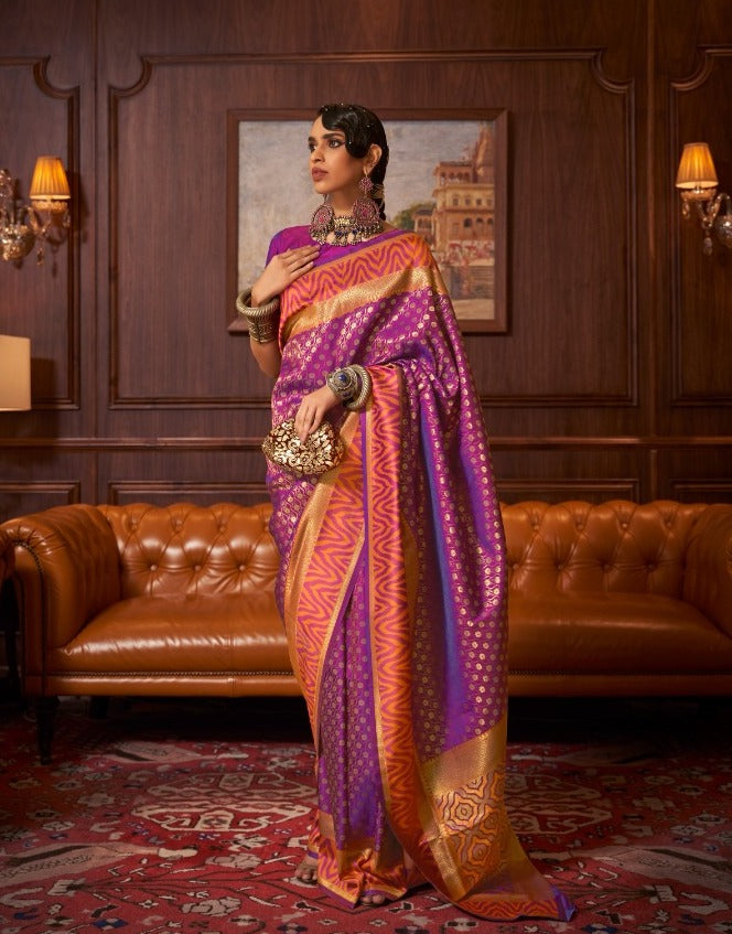 Buy LG Ck Fashion Women Red Woven Jacquard, Pure Silk Kanjivaram Saree  Online at Best Prices in India - JioMart.