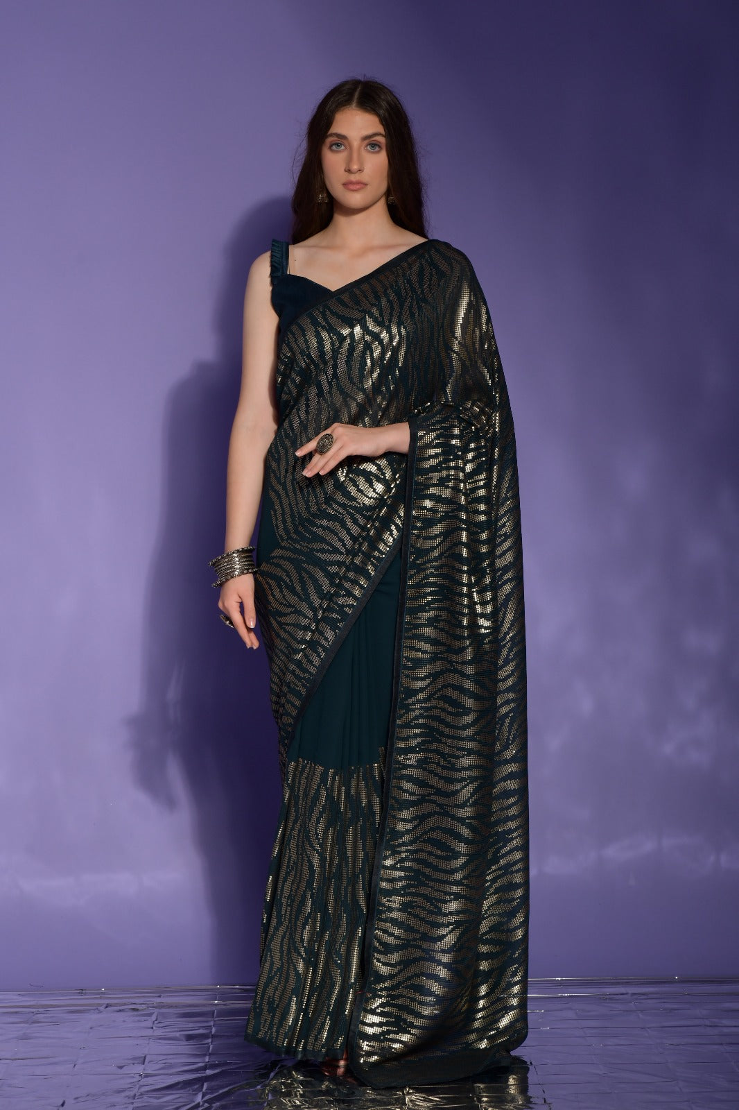 Georgette Sarees - Buy Latest Designer Georgette Sarees Online - Utsav  Fashion