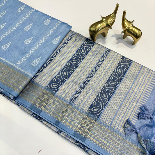 Khadi Ikkat Weaving Butta Saree