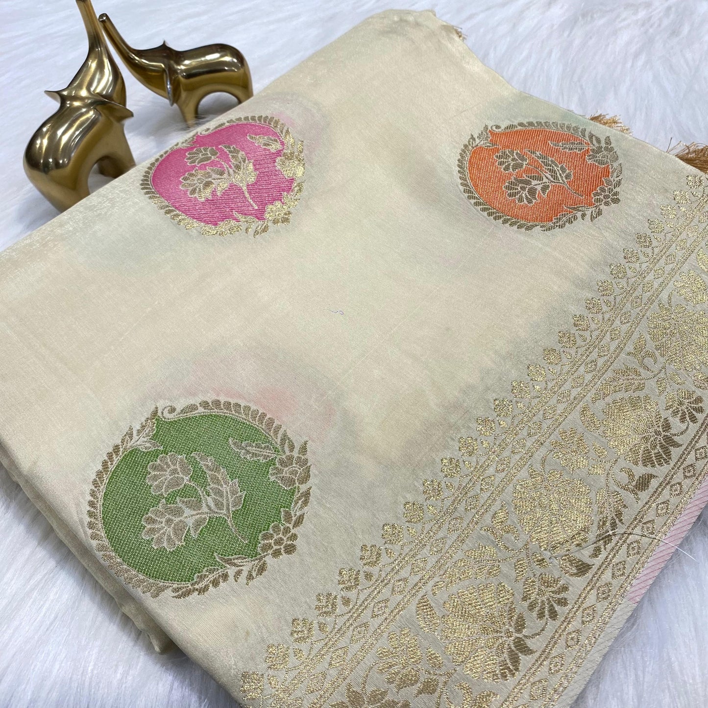 Pure Dola Silk Banarasi Saree