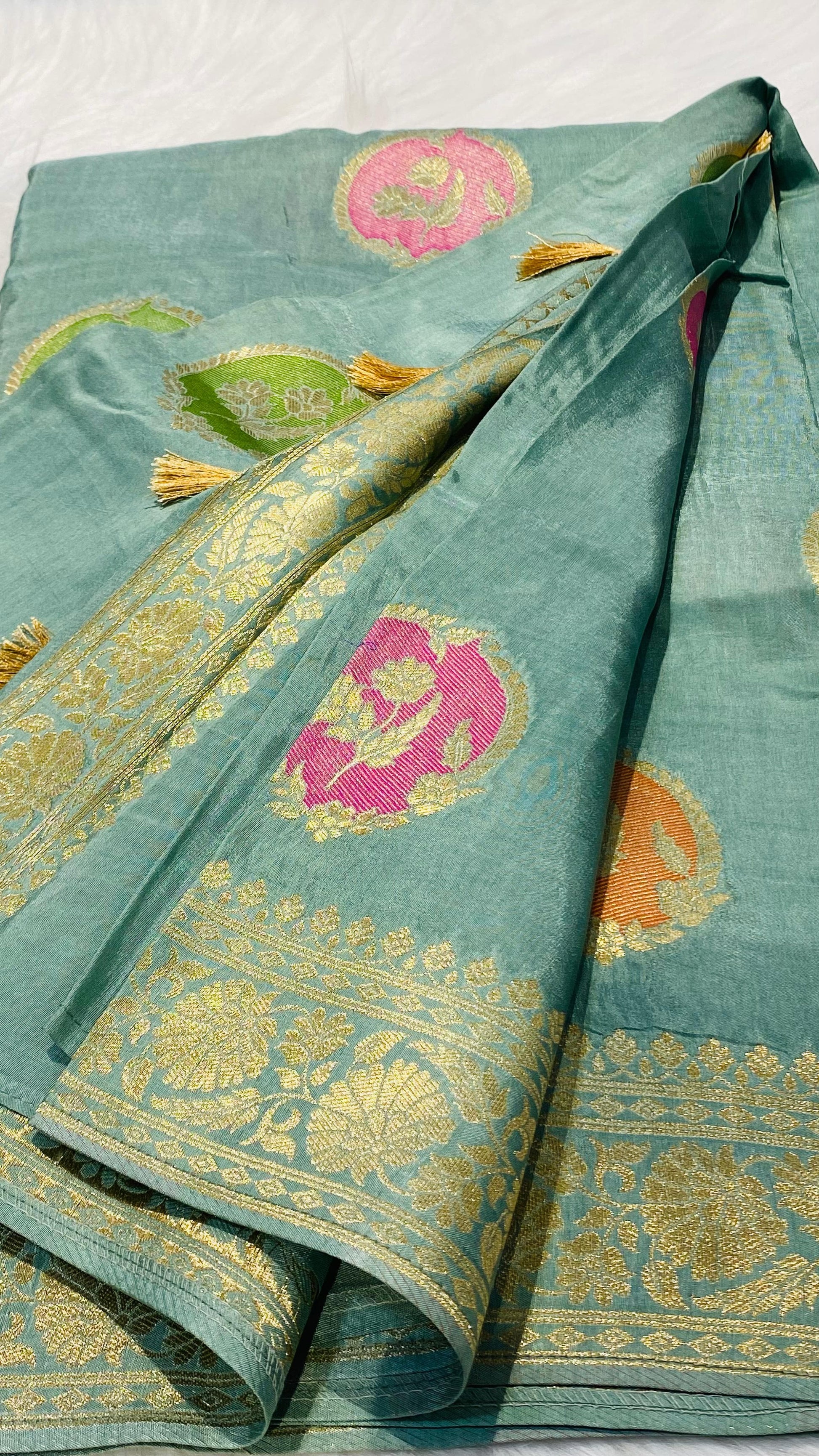 Pure Dola Silk Banarasi Saree