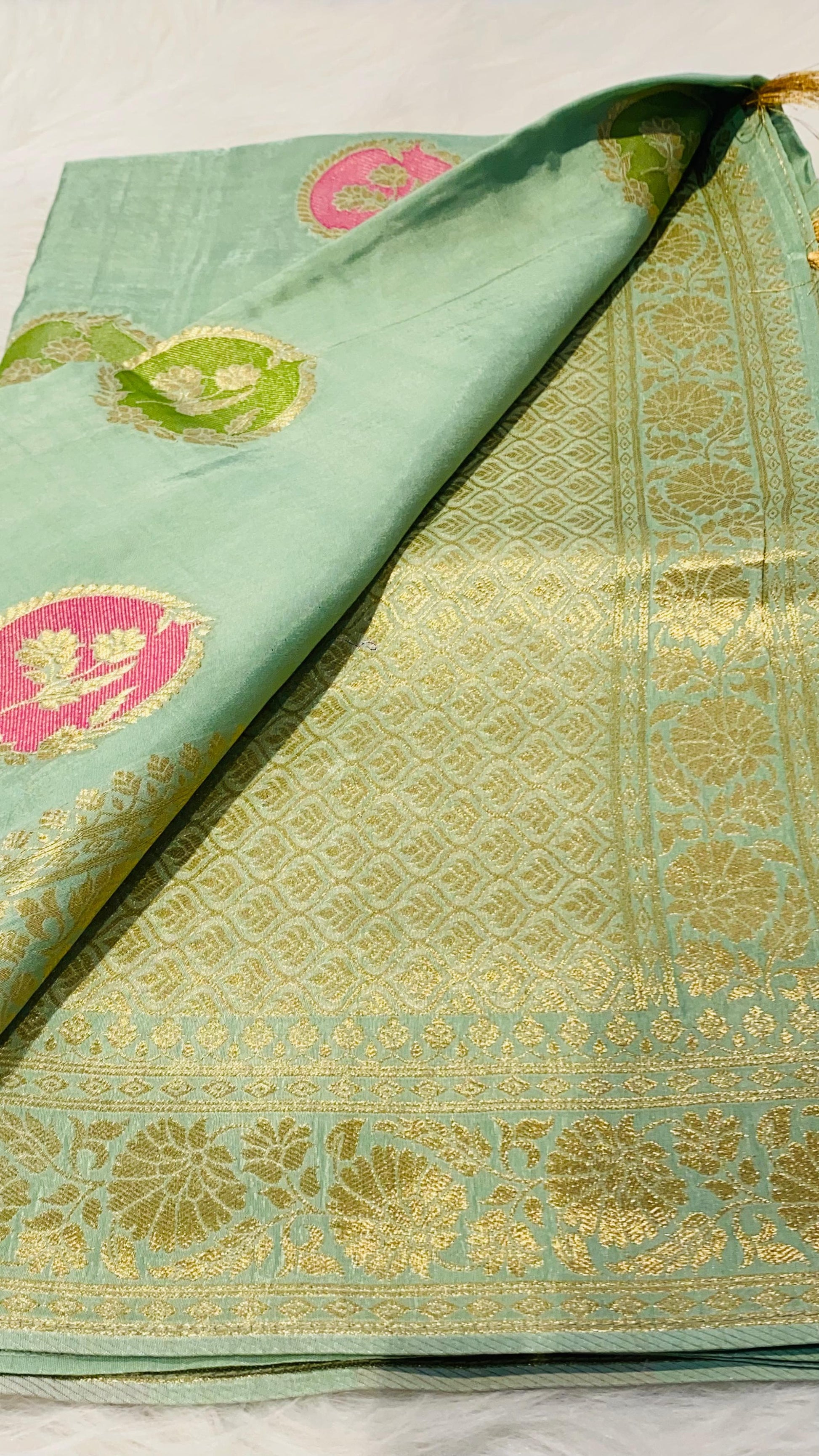 Pure Dola Silk Banarasi Saree