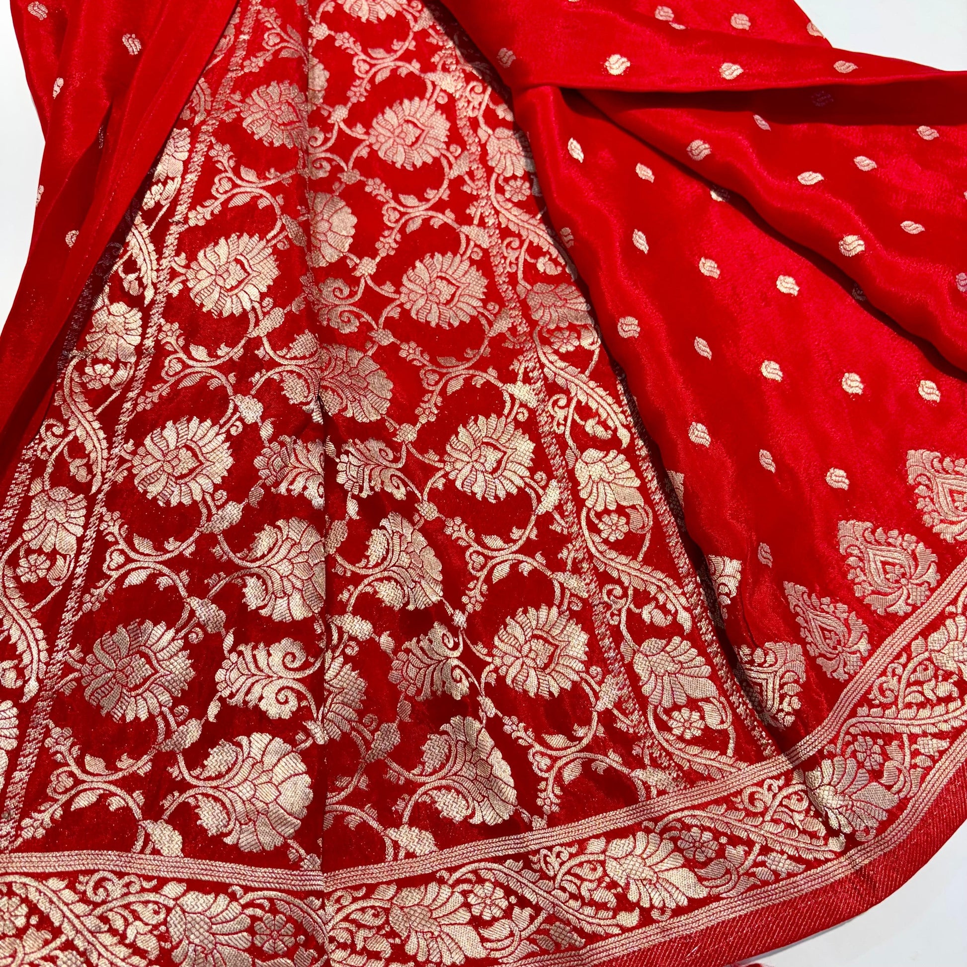 Banarasi Zari Crepe Saree