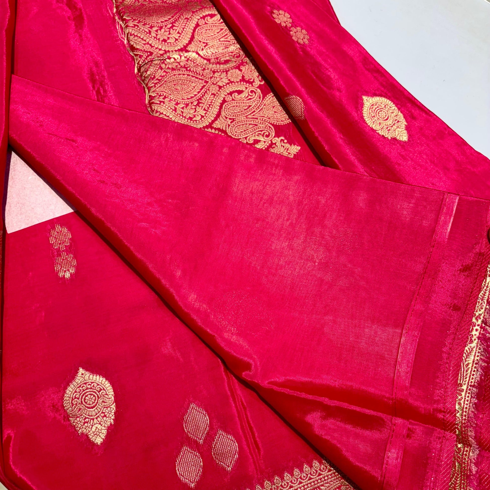 Banarasi Zari Crepe Saree