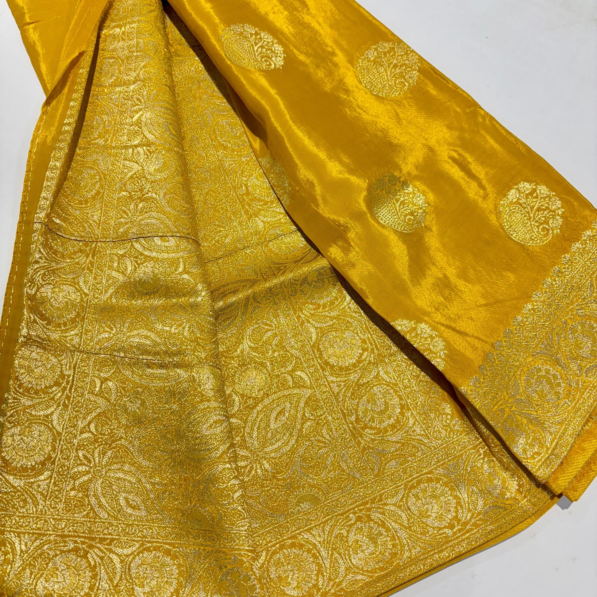 Banarasi Zari Crepe Saree