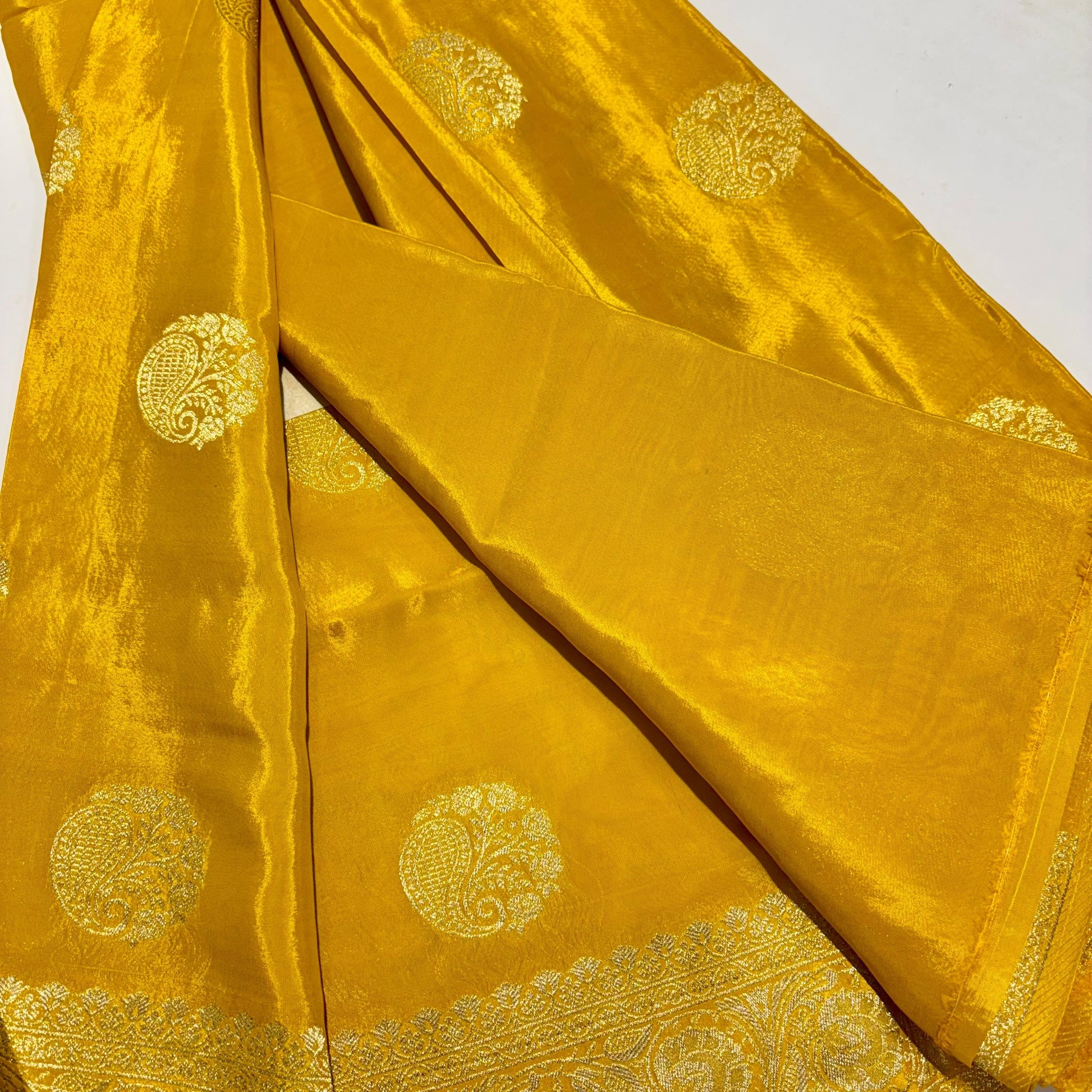 Banarasi Zari Crepe Saree