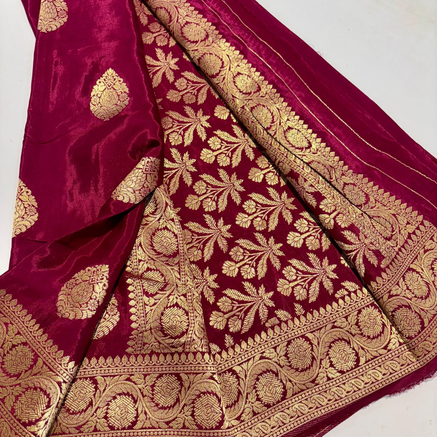 Banarasi Zari Crepe Saree