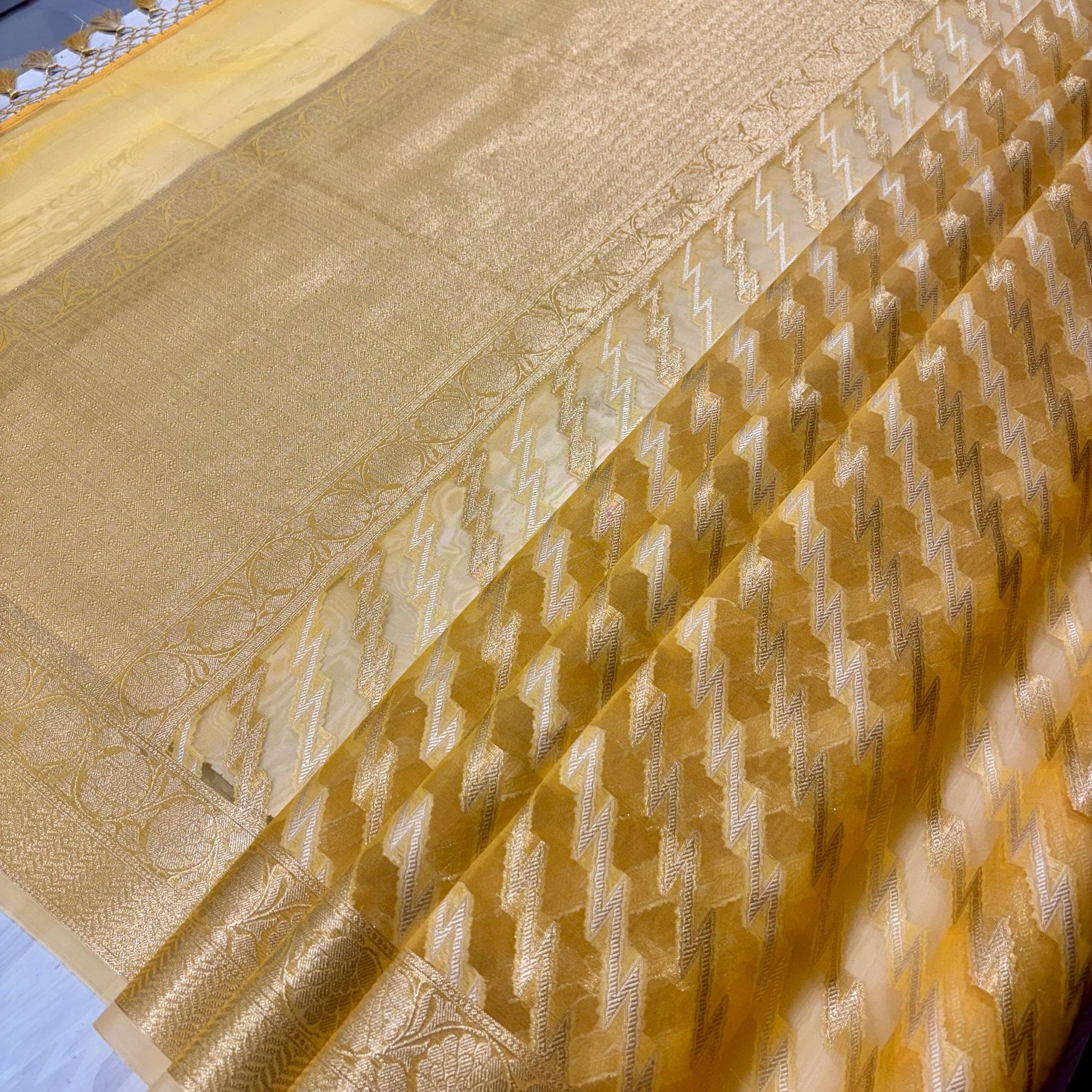 Banarasi Soft Tissue Organza Saree