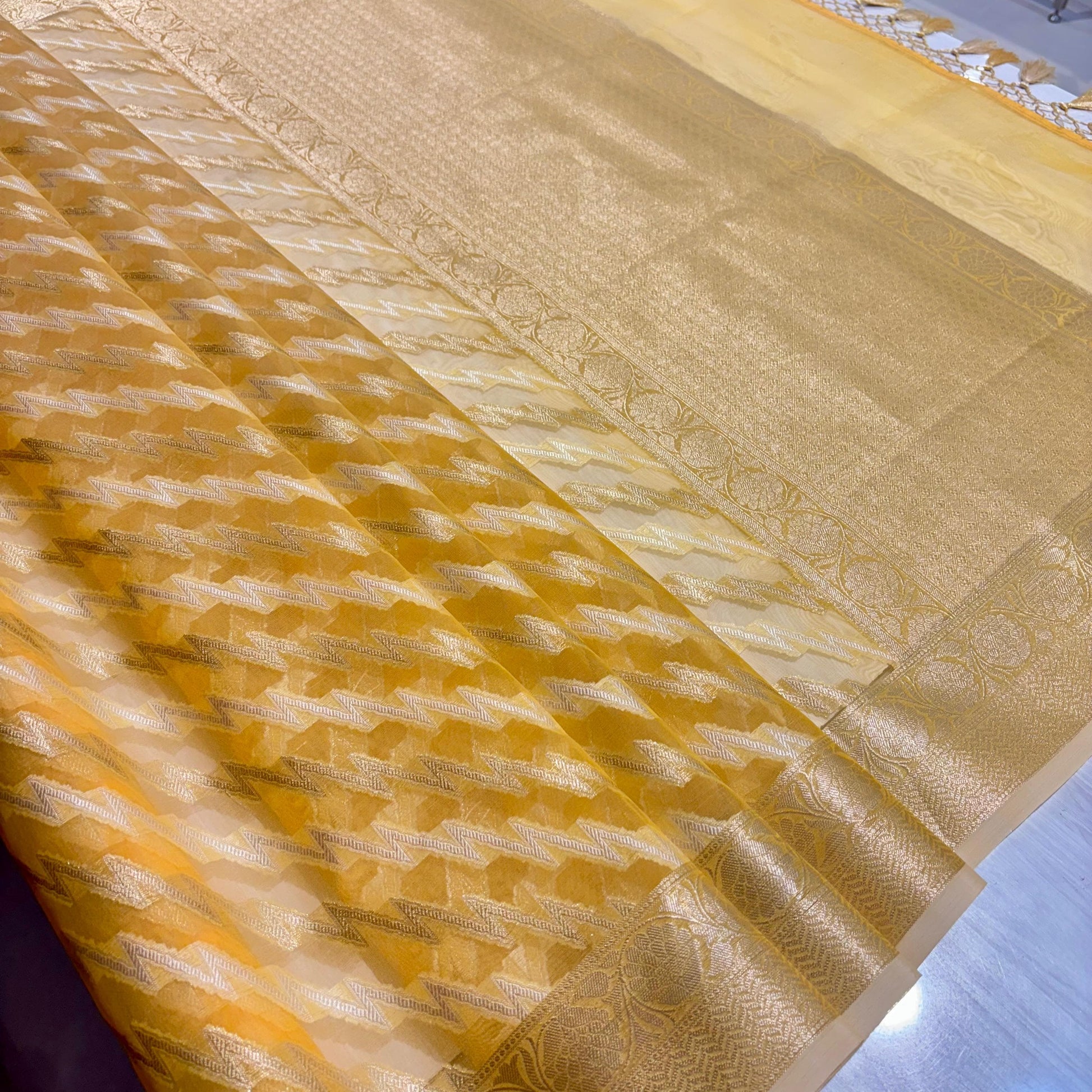 Banarasi Soft Tissue Organza Saree