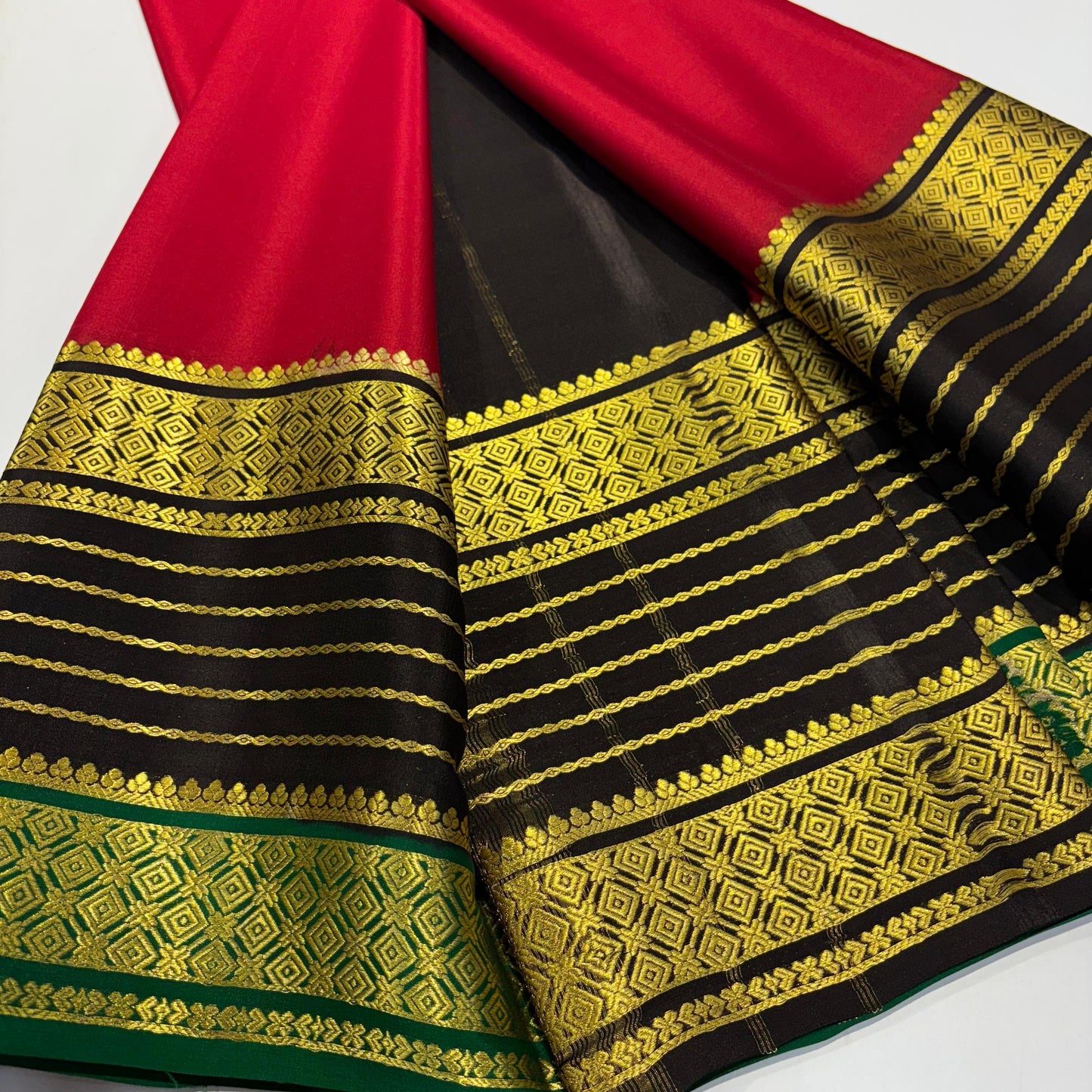 3D Contrast Mysore Silk Saree