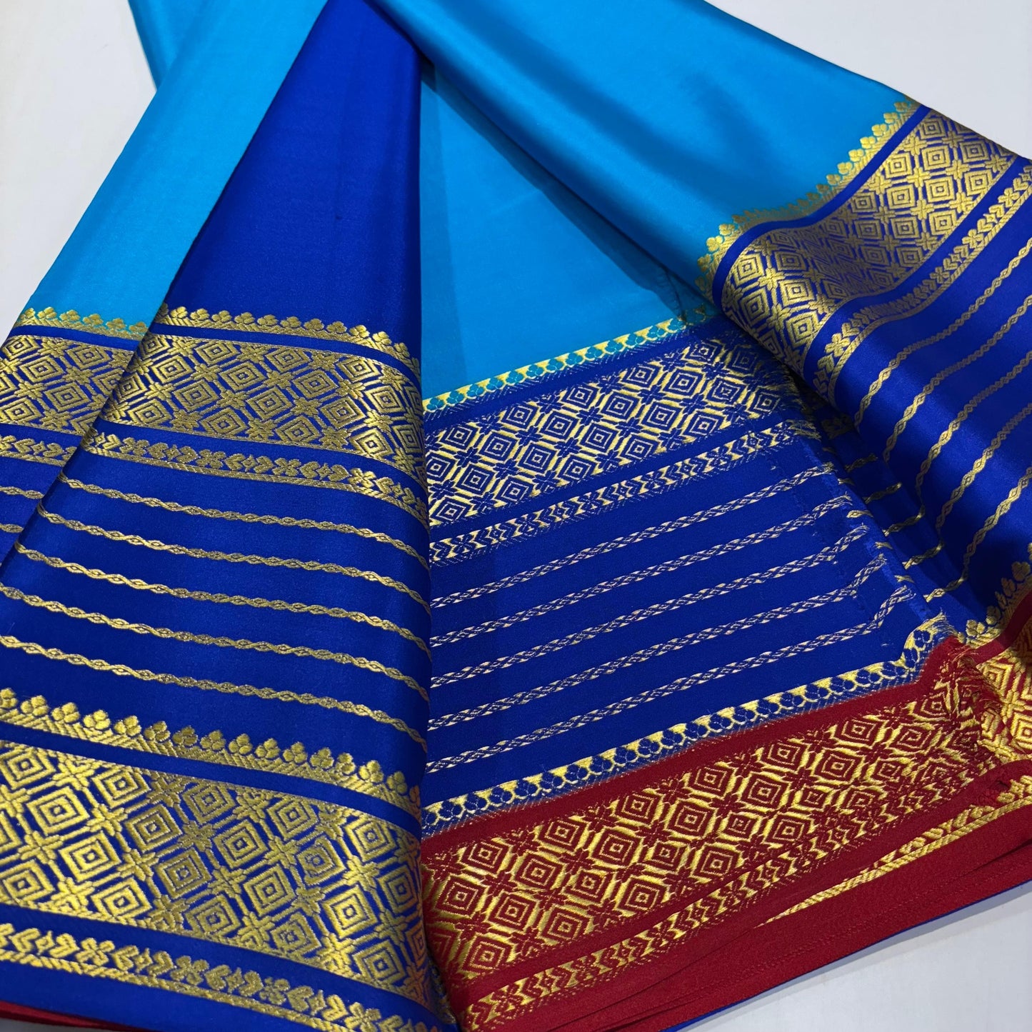 3D Contrast Mysore Silk Saree