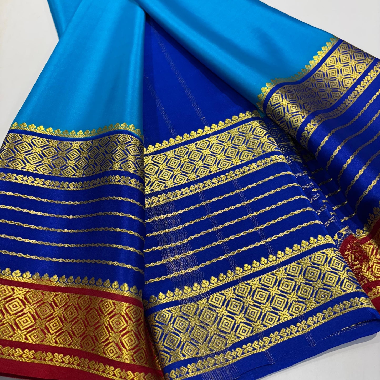 3D Contrast Mysore Silk Saree