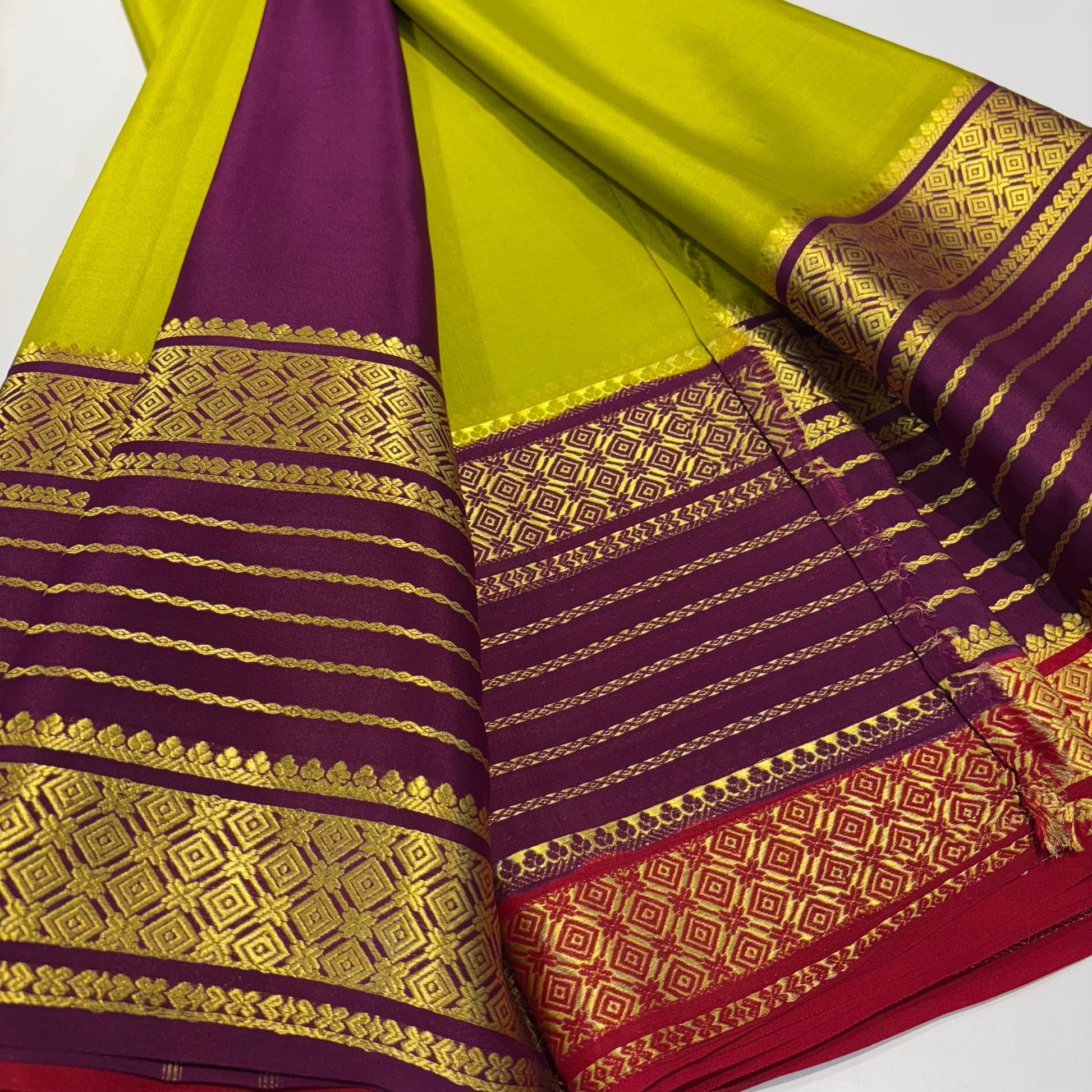 3D Contrast Mysore Silk Saree