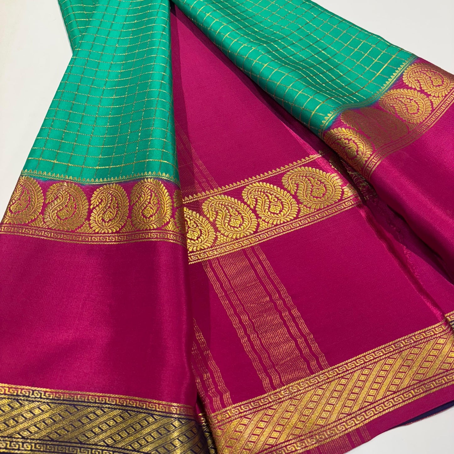 3D Contrast Mysore Silk Saree