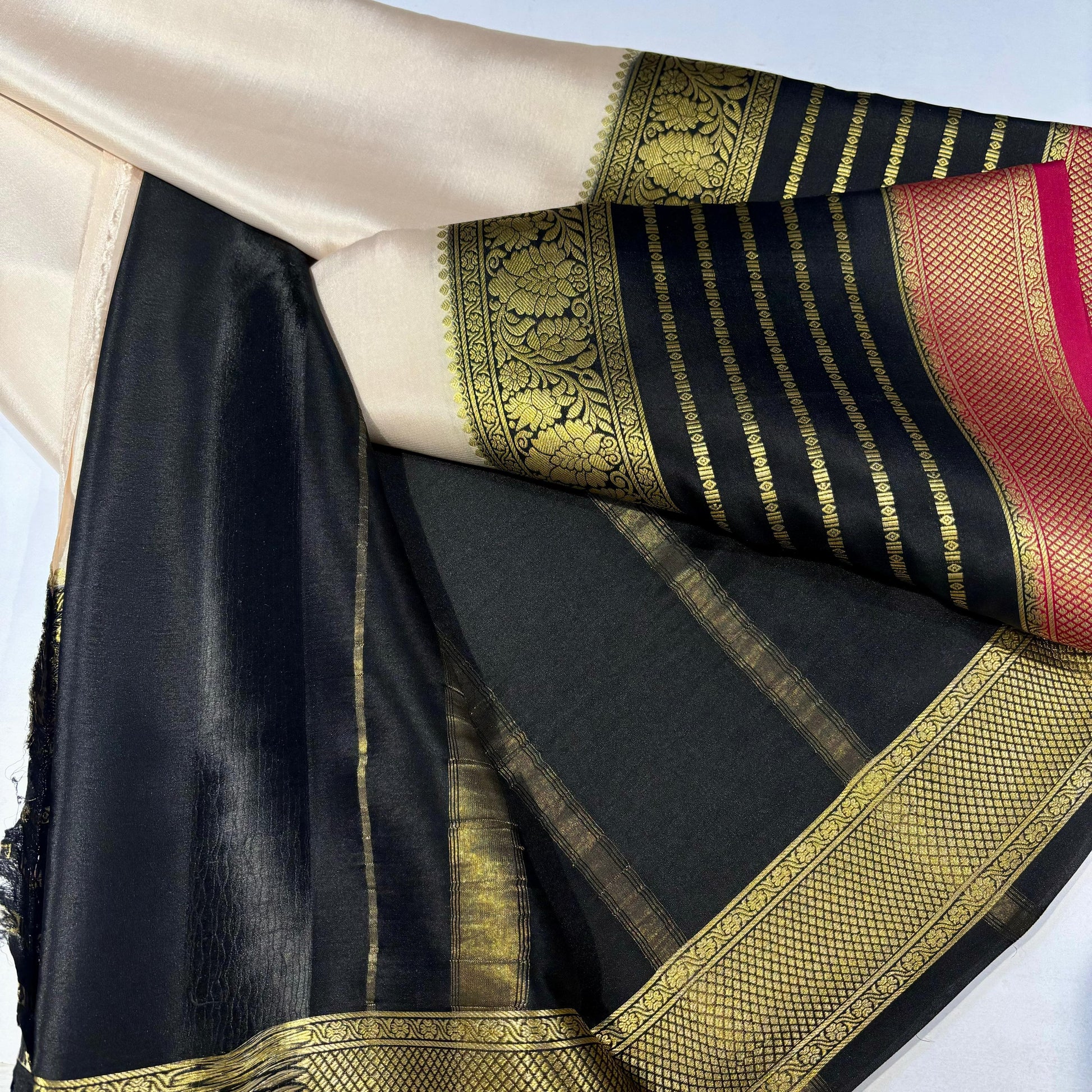 3D Contrast Mysore Silk Saree