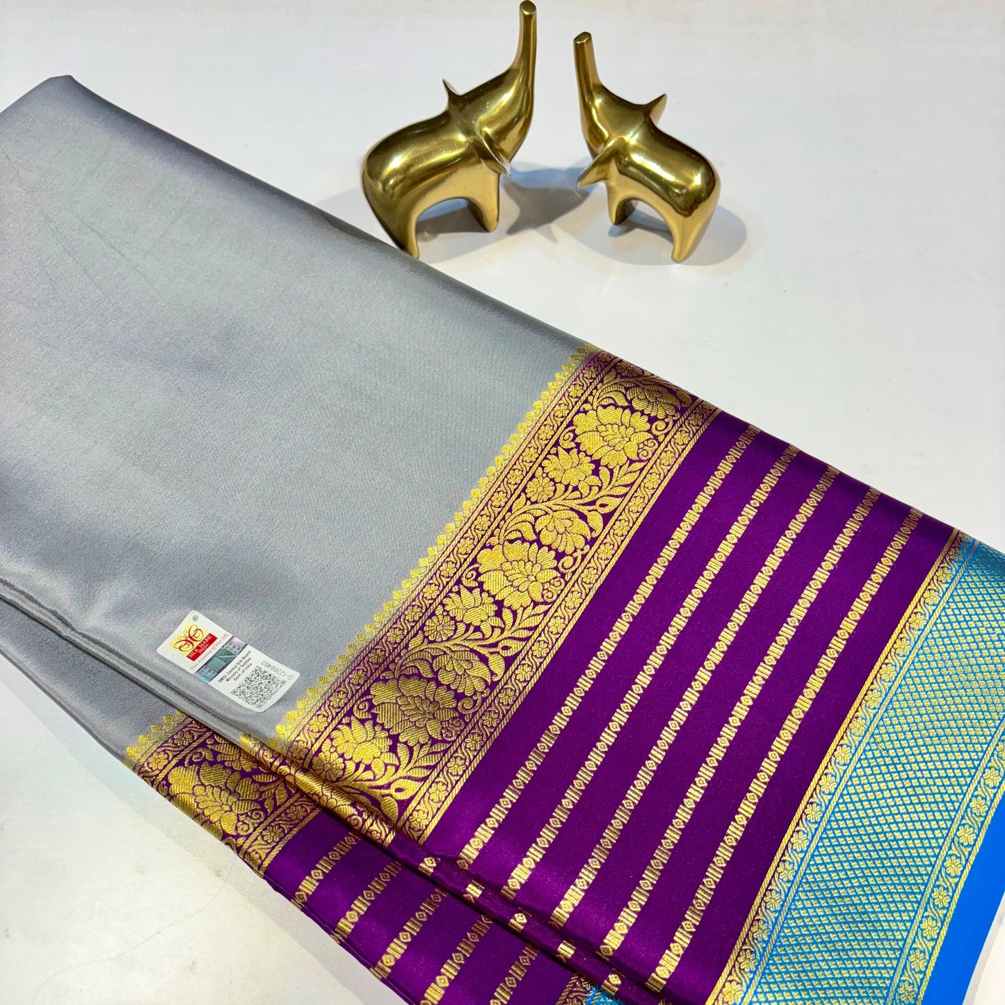 3D Contrast Mysore Silk Saree