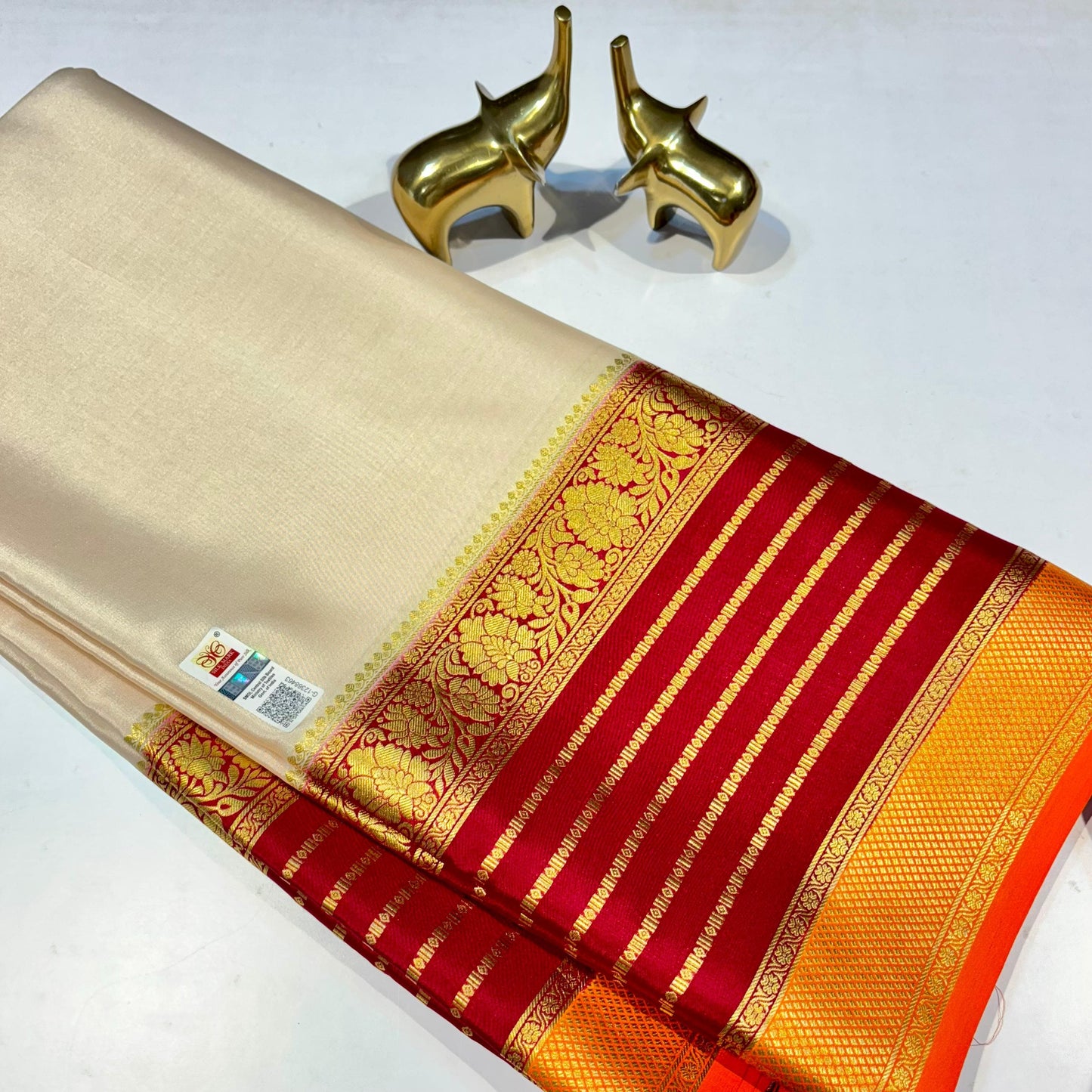 3D Contrast Mysore Silk Saree