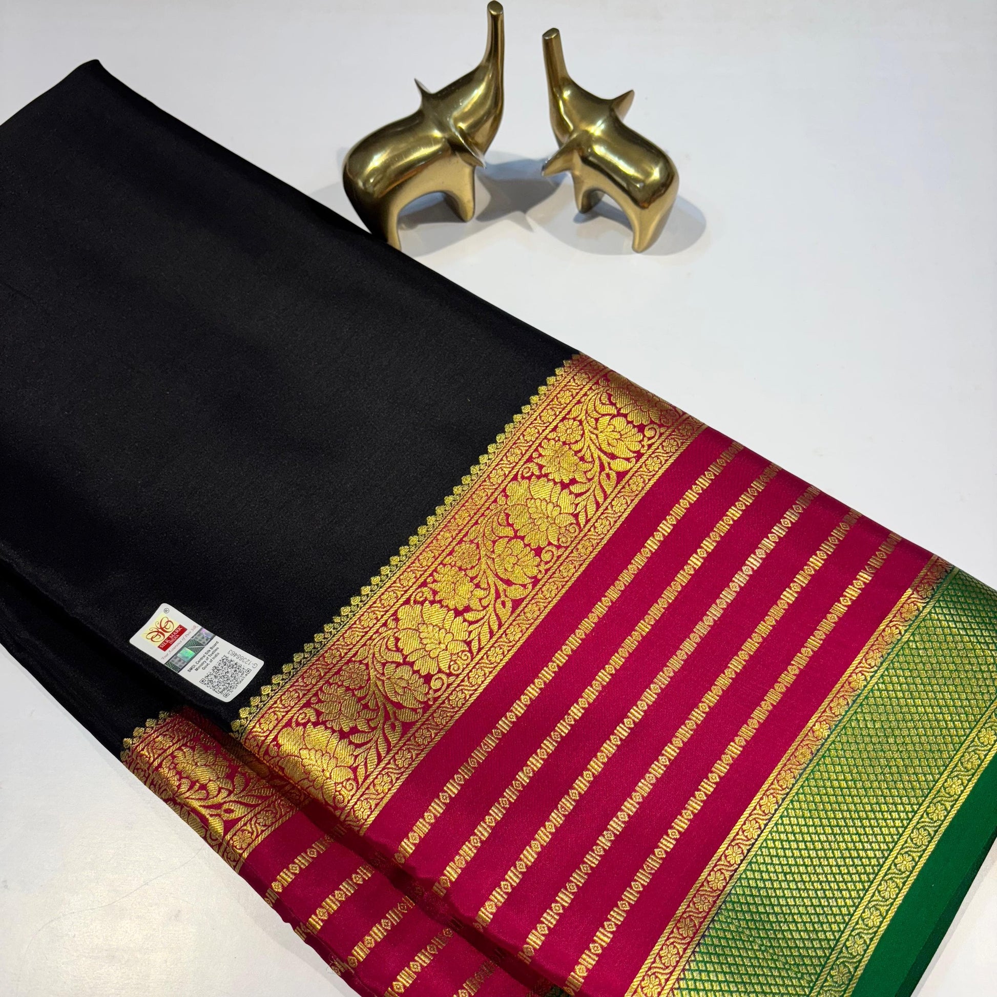 3D Contrast Mysore Silk Saree