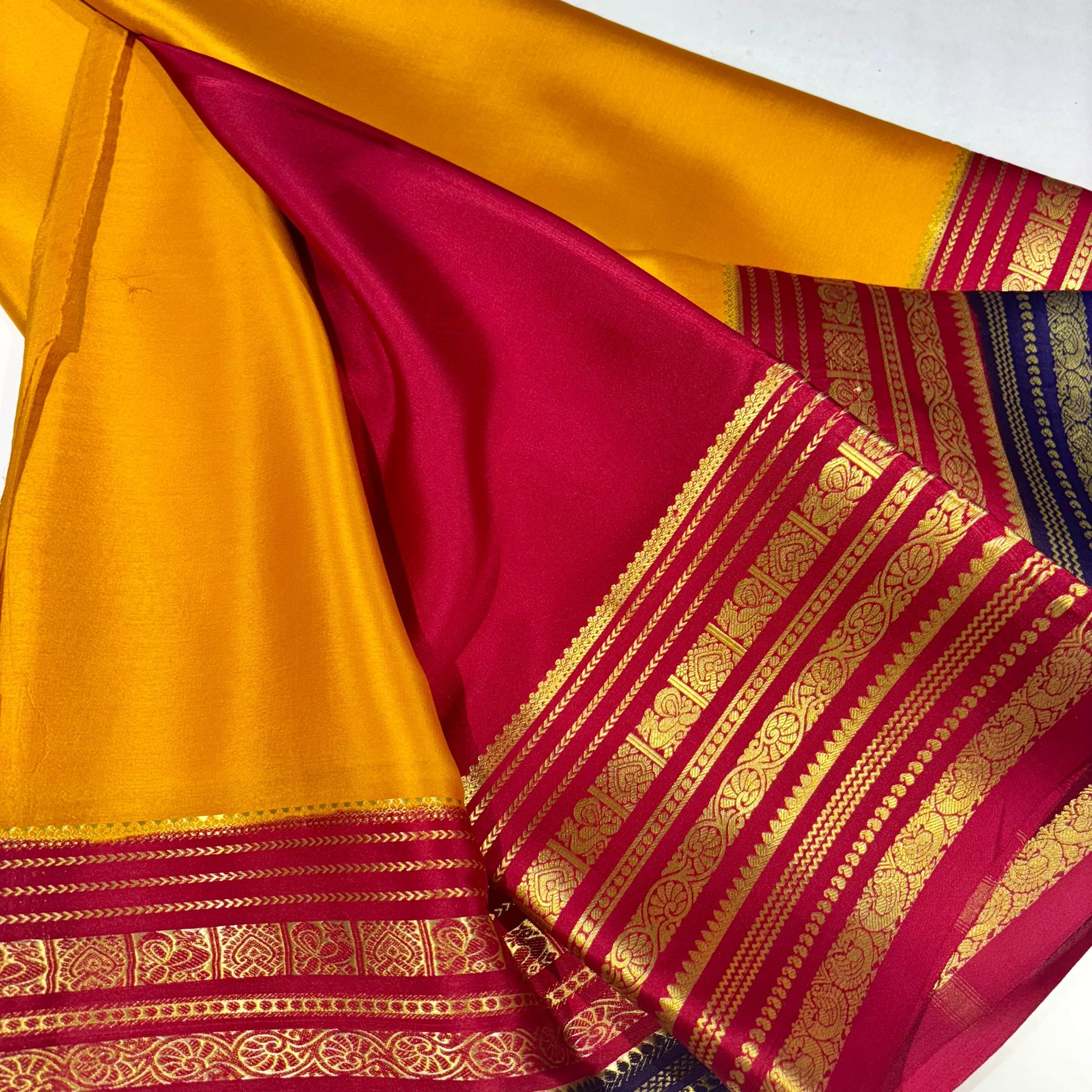 3D Contrast Pure Mysore Silk Saree