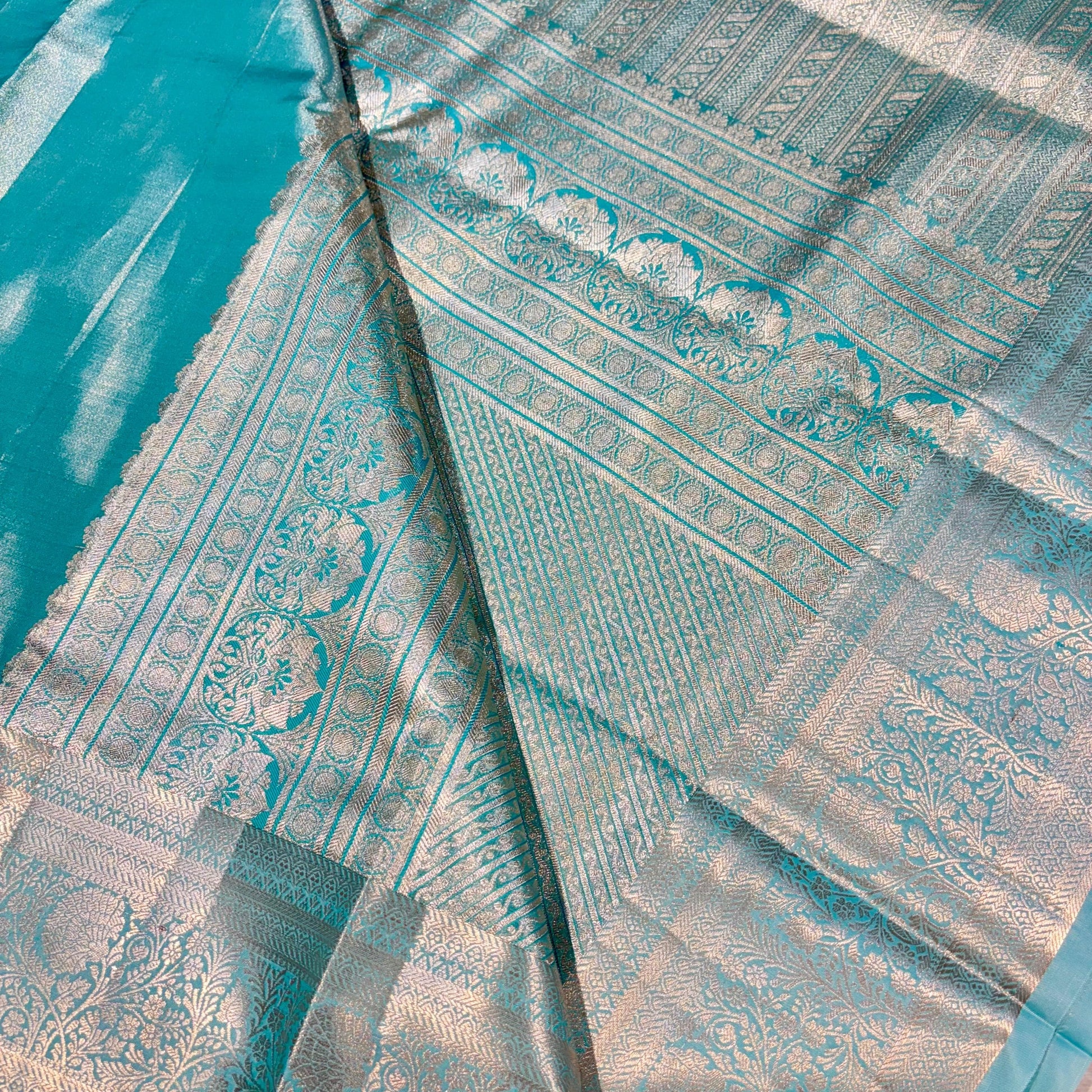 Kanchivaram Soft Tissue Silk Saree