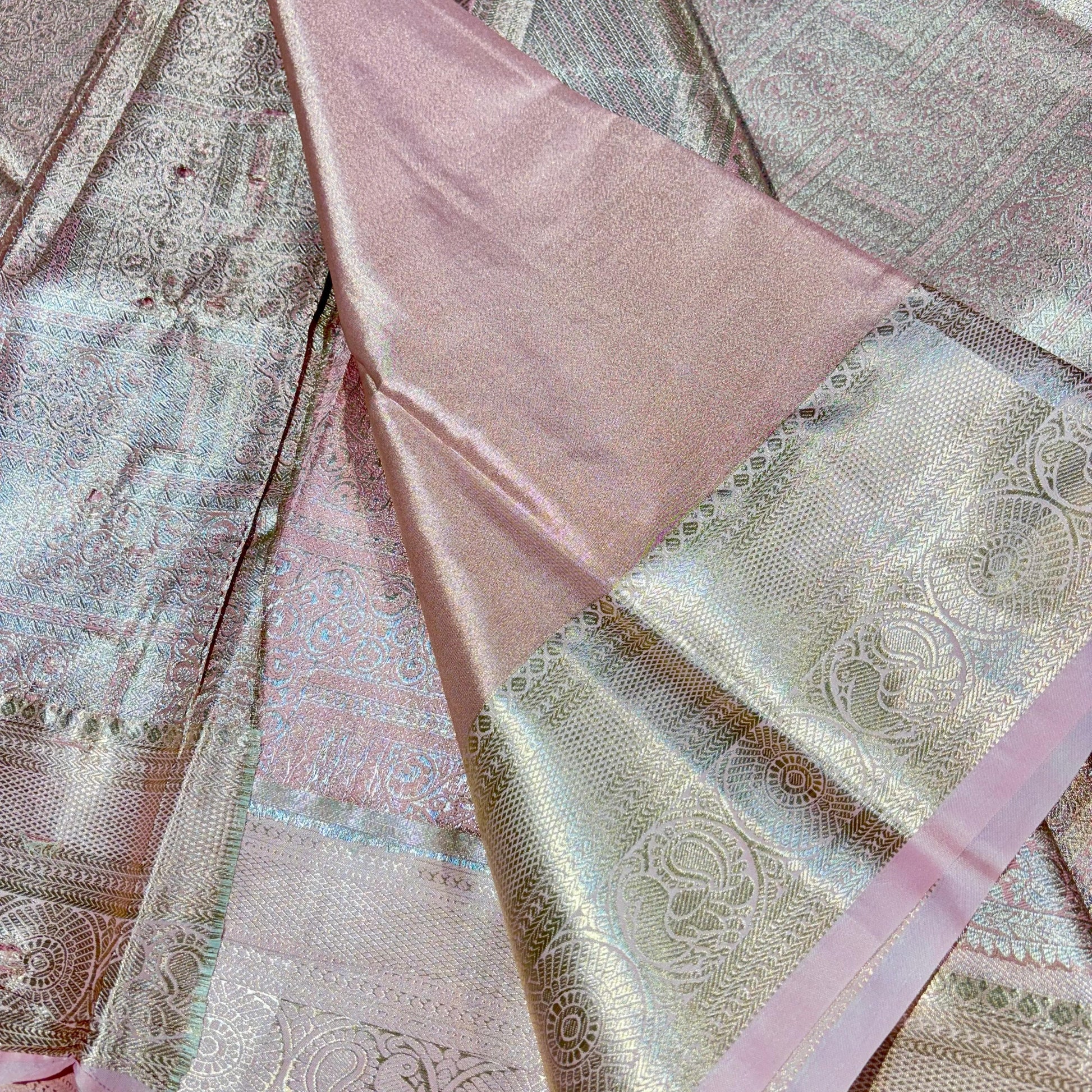 Kanchivaram Soft Tissue Silk Saree