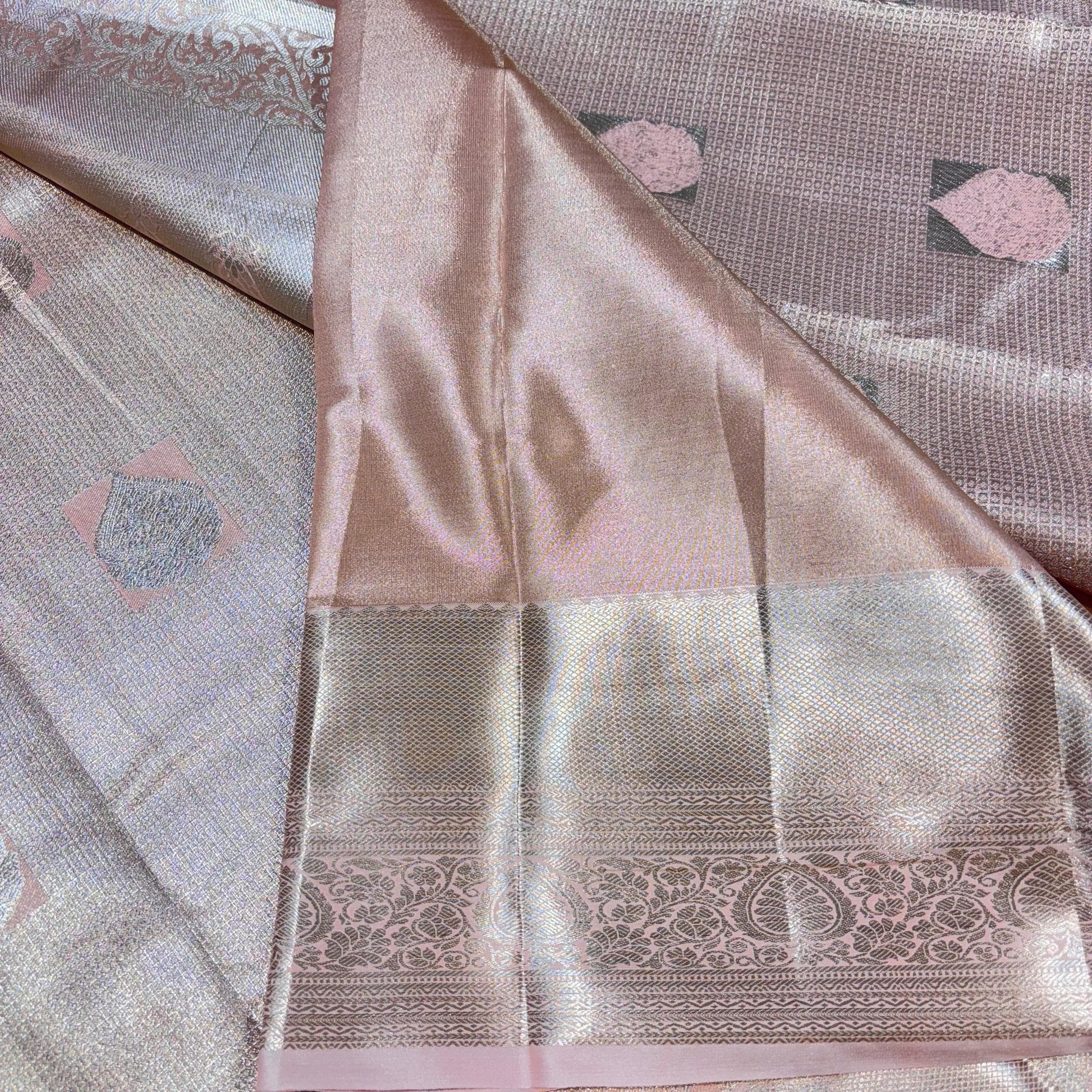 Kanchivaram Soft Tissue Silk Saree