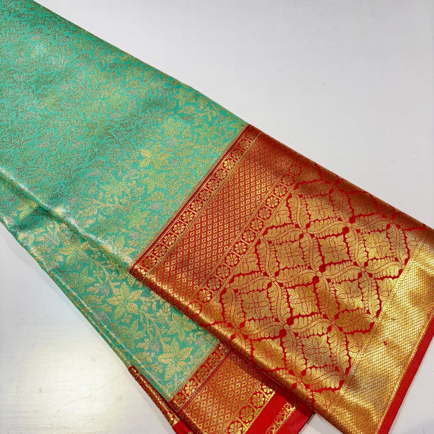 Kanchivaram Soft Tissue Silk Saree